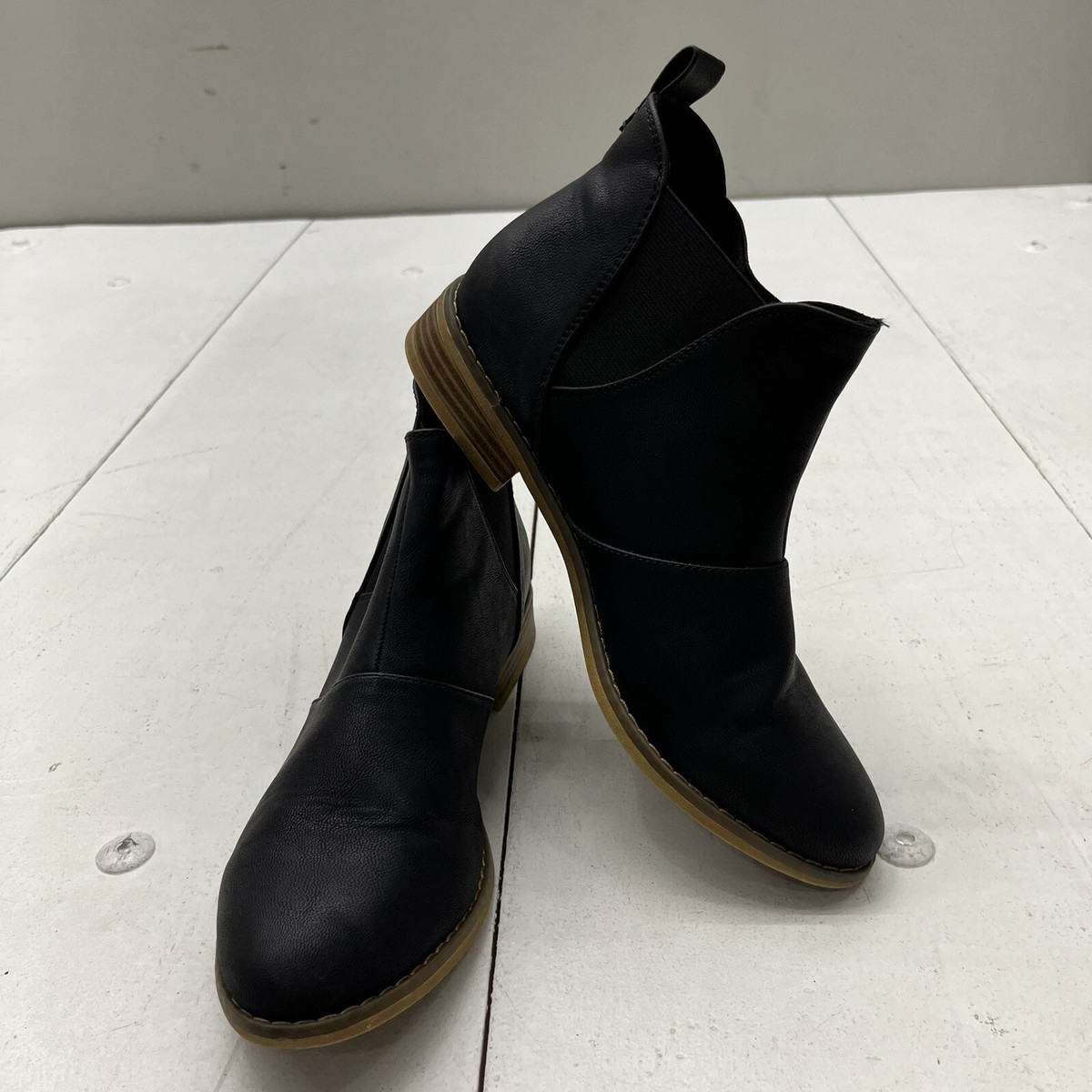 Rocket Dog Black Slip-On Chelsea Ankle Boots Women's Size