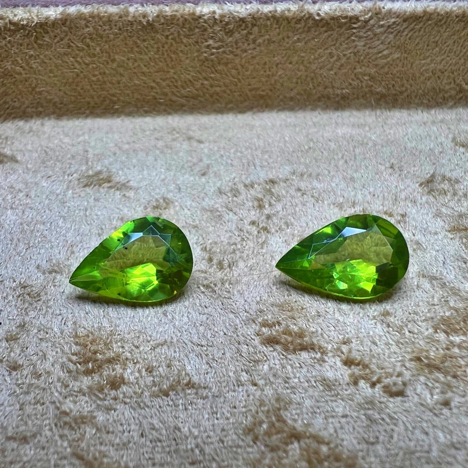 Piedra preciosa emparejada de peridoto natural 13x9 mm, peso - 4,11 y 3,50 quilates limpieza de ojos Foto 2 de 4