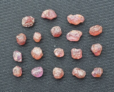 Konvolut Rubin Roh aus Madagaskar 24,40ct Rough Edelsteine Red Ruby Unheated Edel
