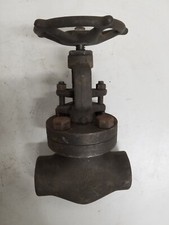 Henry Vogt SW-12141      1-1/4" 800 Globe Valve  1975psi  Socket Weld