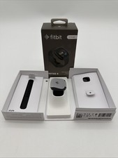 New Fitbit Versa 4 24mm Graphite / Black