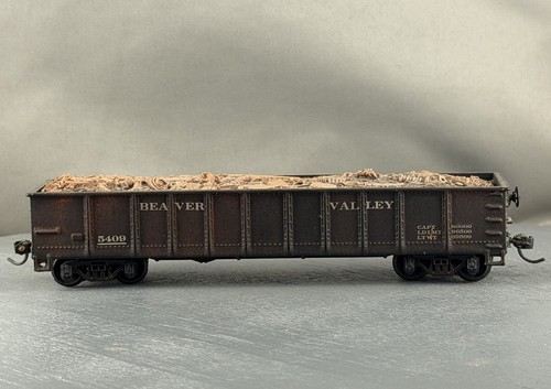 Góndola Roundhouse - Beaver Valley - 40' con carga # 5409 con Kadees | Zustand: Used