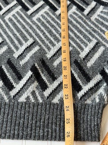 Vintage Coogi Style Pullover Gray Sweater 80s Geometric Sz M Grandpa Cozy - Picture 6 of 8