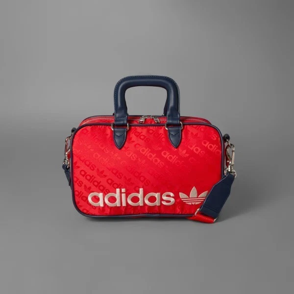 Mini Bolso de Mano Adidas Originales Golf Monograma Redondo Mejor Escarlata/Noche Índigo Foto 2 de 4