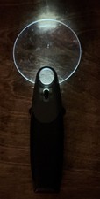 Carson FreeHand 2.5x Lighted Magnifier with 5x Spot Lens FH-25