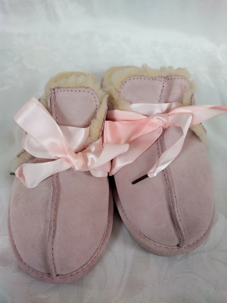 Bearpaw Pink Jolietta Slippers Women s Size 10 Suede Scuffs