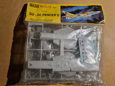 DRAGON BILEK Nr.: 40 , SU-24 Fencer D , 1:72 OVP verschweißt