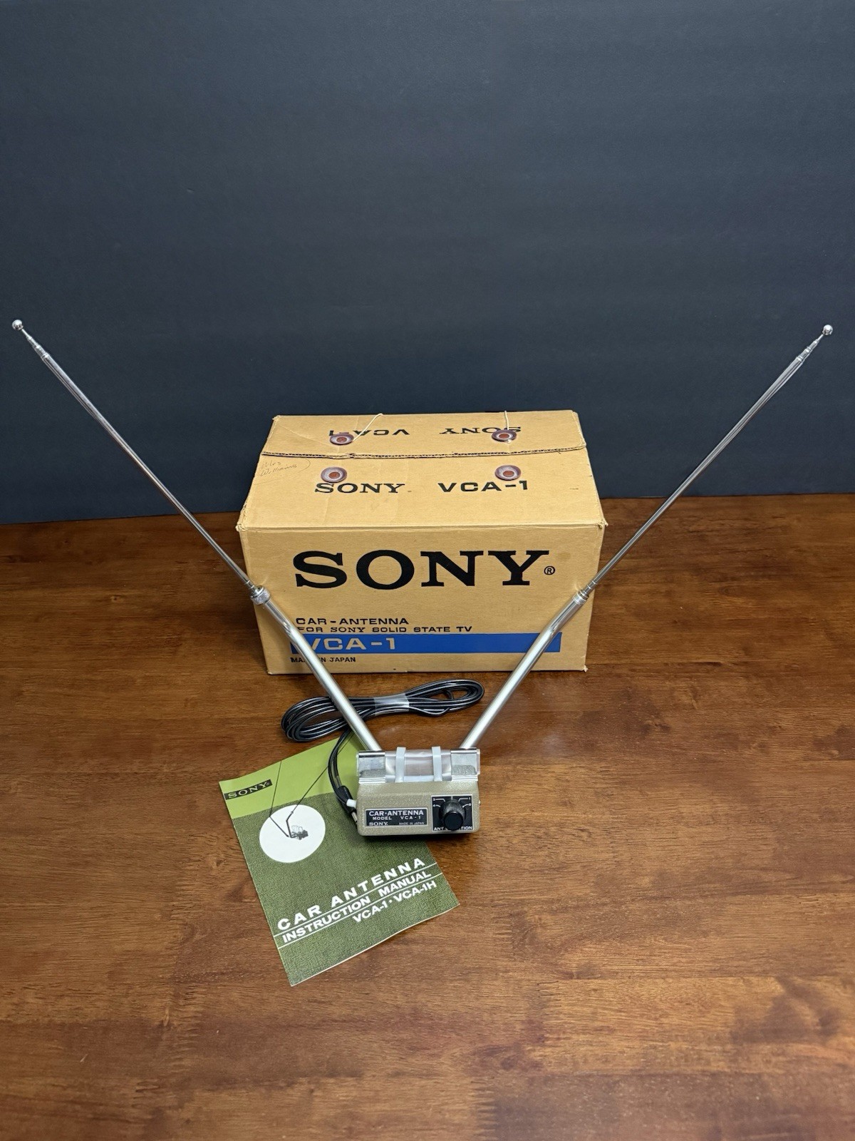 Vintage 60s Sony VCA-1 “Rabbit Ear” TV Car Antenna W. Original Box Made In Japan