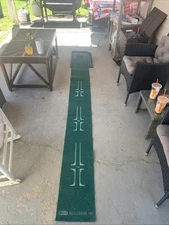 Putting Green Indoor Golf Putting Mat with Auto-Ball Return -Putter Alignment Gu