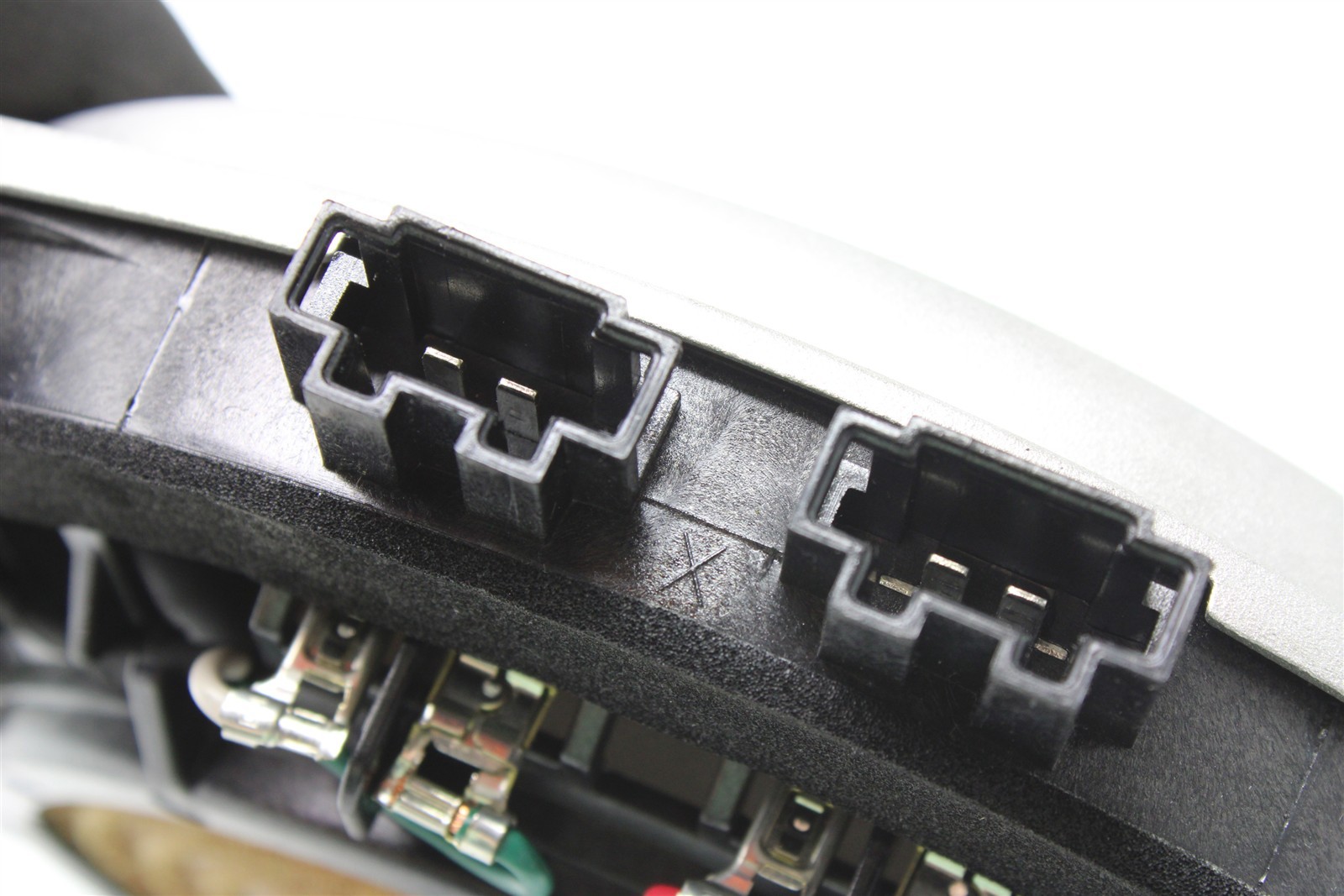 McLaren Artura 2025 Speaker P/N 13M1024CP