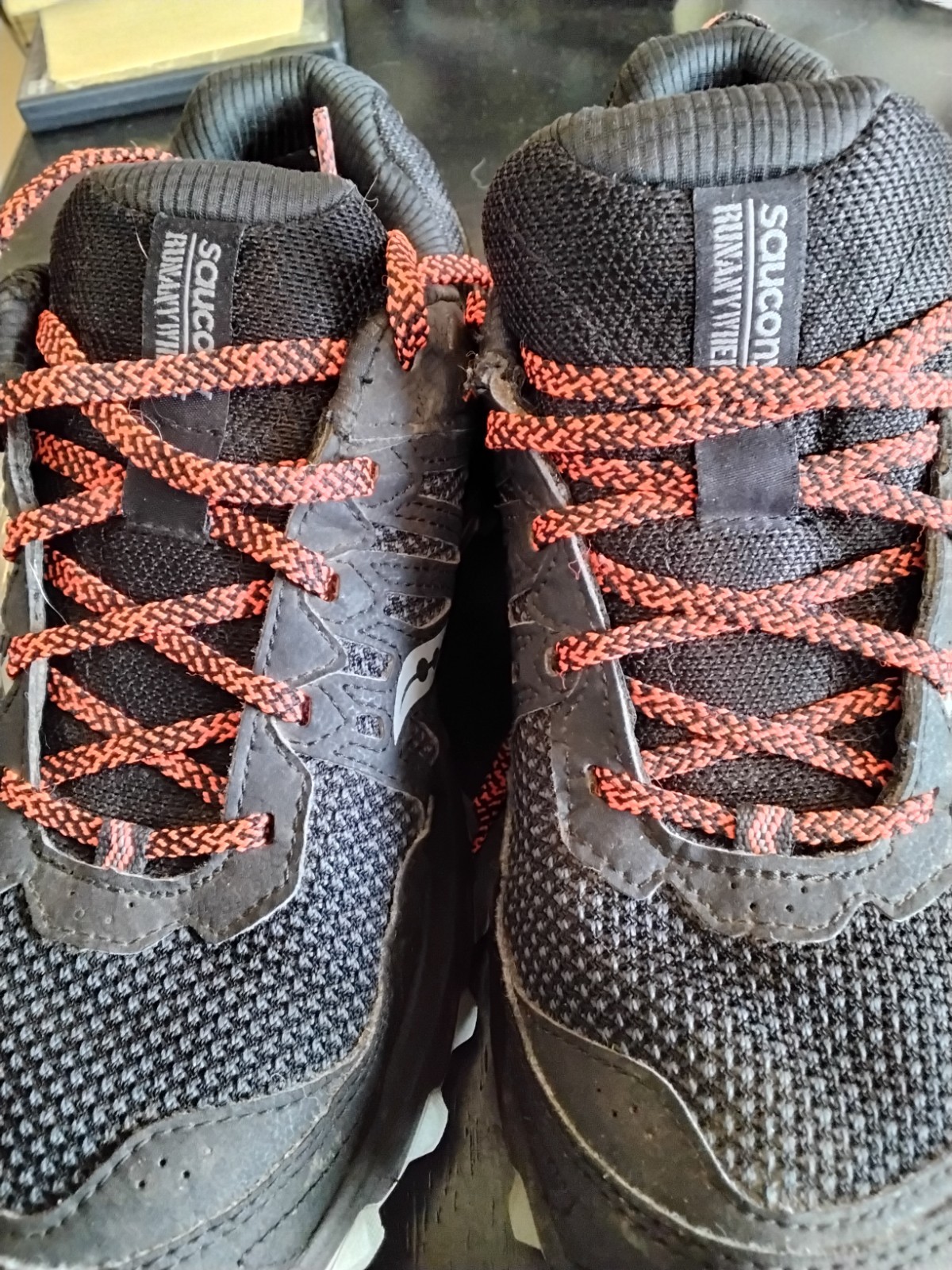 Saucony Excursion Run Any Where Gore Tex Womens Size 8 Tennis Shoes Black thumbnail 2