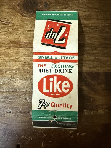 G593 Diet 7up Soft Drink Soda Pop Vintage Matchbook Cover