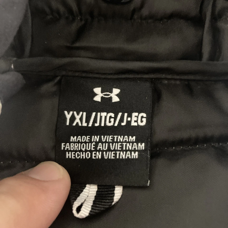 Jaqueta acolchoada Under Armour feminina tamanho GG nova com etiquetas rosa - Imagem 4 de 4