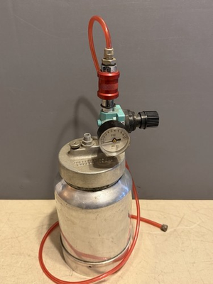 #ad Binks Model 80 2 Quart Pressure Pot with Wilkerson Regulator and 10 PSI Gauge $199.99