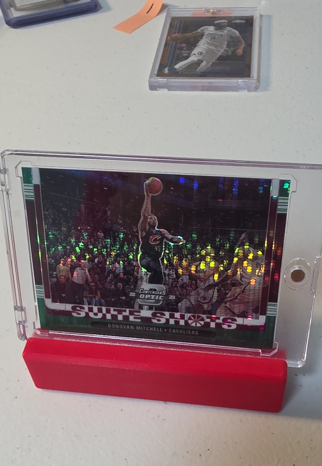 2022-23 Panini Contenders Optic Suite Shots Donovan Mitchell #7 Green Pulsar/25