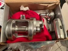 RARE..NEVER USED ! Accurate Boss Magnum 870  Twin Drag  Fishing Reel .. LOOK !!!