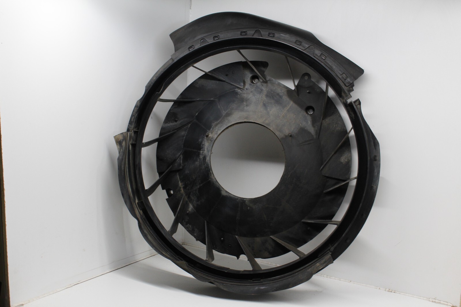 20052010 FORD F250 6.0 POWERSTROKE INNER FAN SHROUD 4C348B614AB eBay