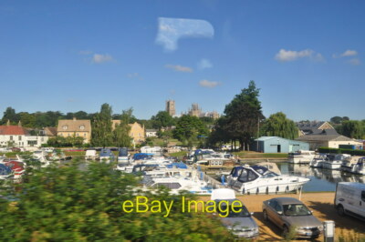 Foto 6x4 Ely Kathedrale Ein Blick auf die beeindruckende Kathedrale aus dem Zug c2010