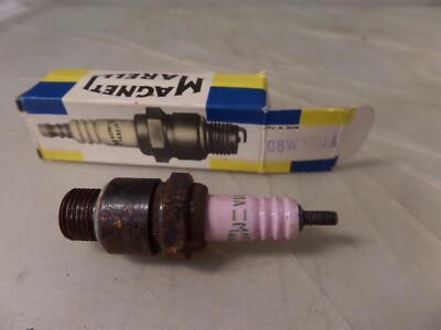NOS Magneti Marelli Spark Plug Ducati Beneli CBW1001A