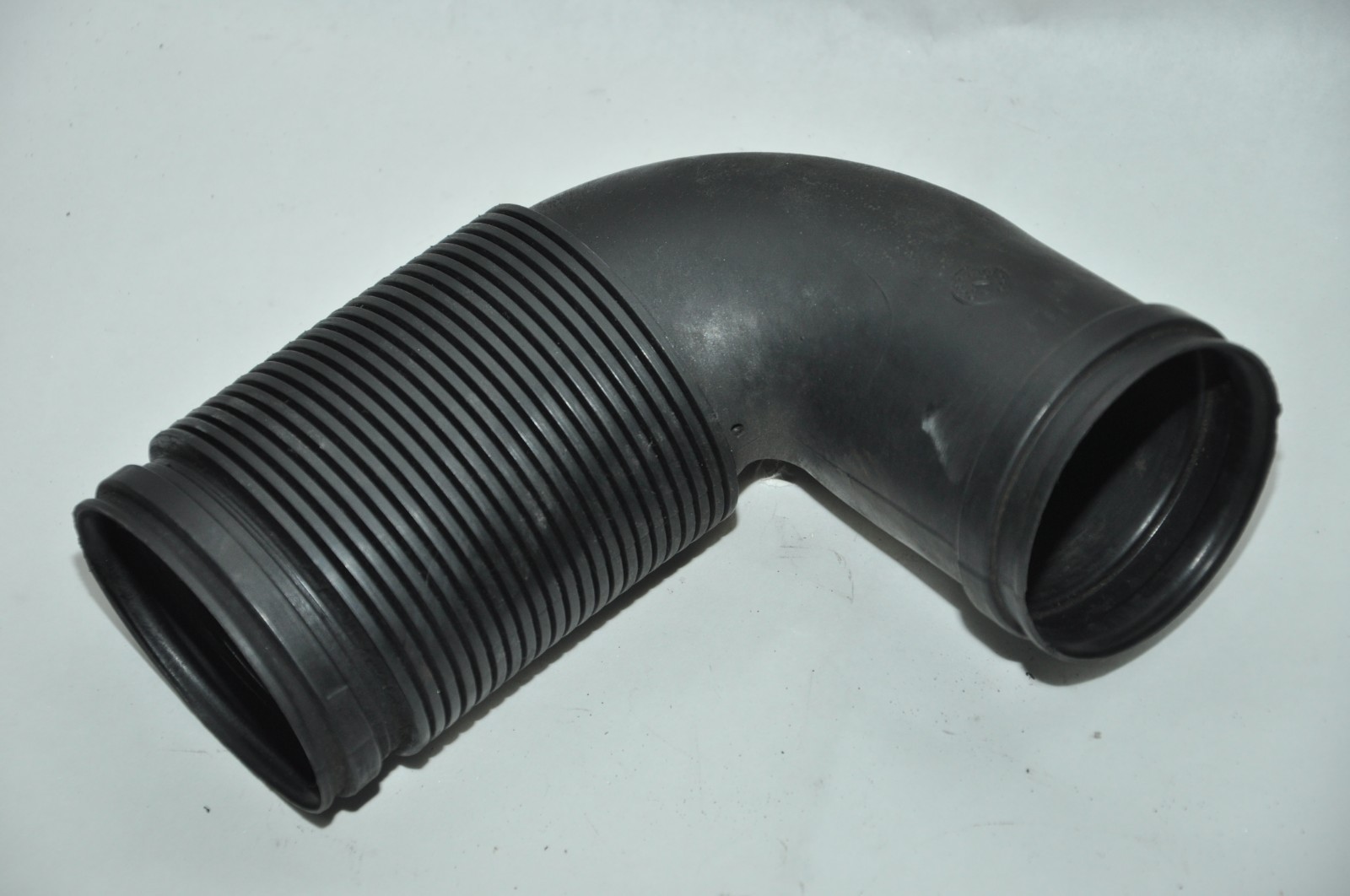 BMW E39 Alternator Air Cooling Duct Boot OEM 1744461 for sale 