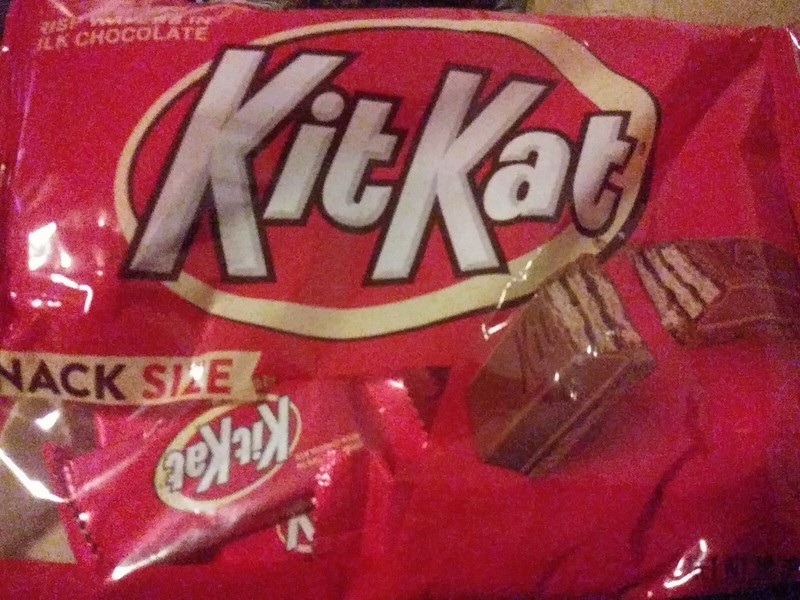 Kit Kat Milk Chocolate Candy Bars * Snack Size Bag 10.78 Oz. * Best By 12/2026