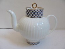 Lomonosov Cobalt Net -St Petersburg Russia- Wave Shape 3 Cup Teapot w/ Lid