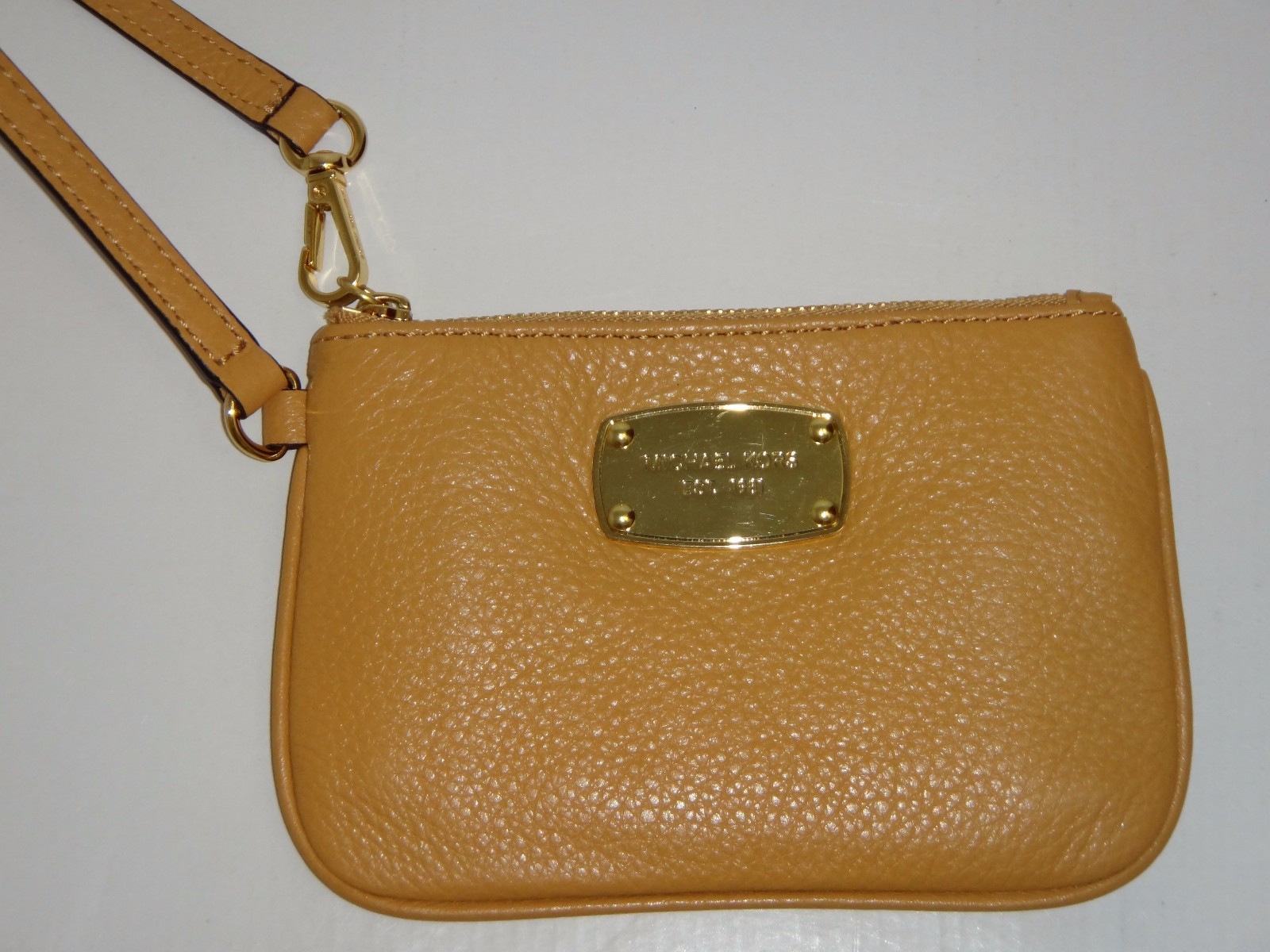 michael kors small wristlet wallet