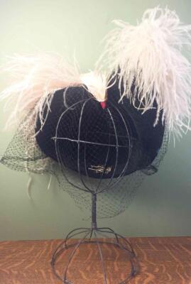 AMAZING 1930s DESIGNER FRANK PALMA BLACK STRAW TOY TILT HAT WITH PINK FEATHERS FRANK PALMA ORIGINALS | Accessories | Amazing 93s Designer  main image 3
