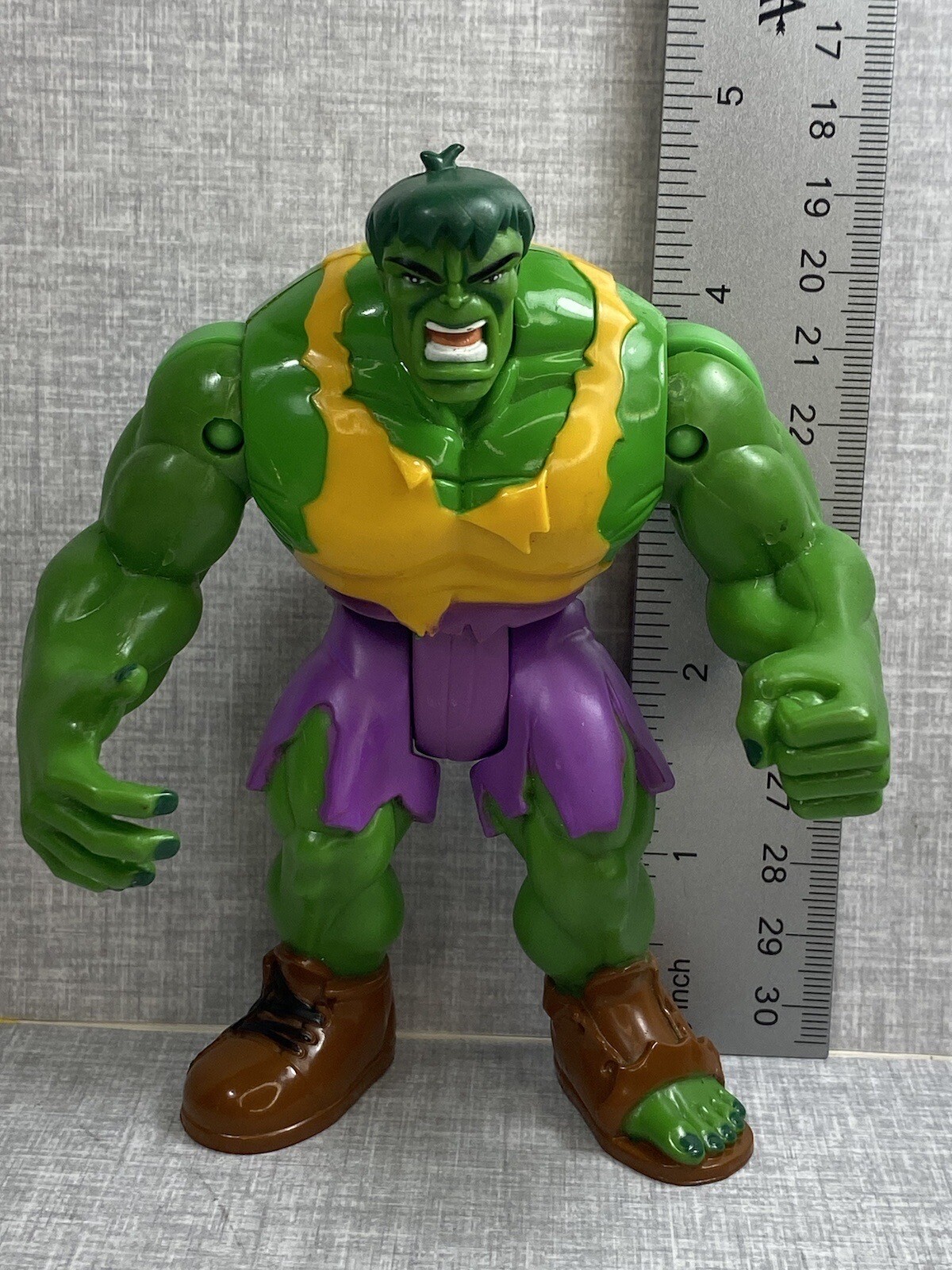 1997 Toy Biz Marvel Comics INCREDIBLE HULK BREAKOUT figure LOOSE Steel Body Trap