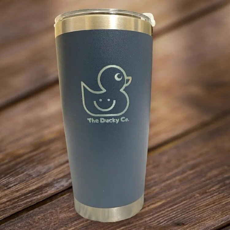 Ducky Co.  Tumbler  Insulated Stainless Steel 20 Oz . With Metal Straw+brush