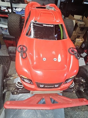Traxxas rustler Nitro & Glow Fuel 2.5 RC Truck w/ Red Body Shell, Red Color