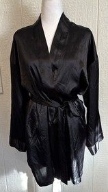 VTG Victoria Secret Black Short Kimono Satin Robe One Size Romantic Sexy Holiday