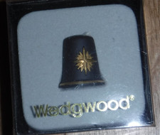 Wedgwood Jasperware Gilded Black Basalt Christmas 1985 Thimble ~ Boxed Excellent