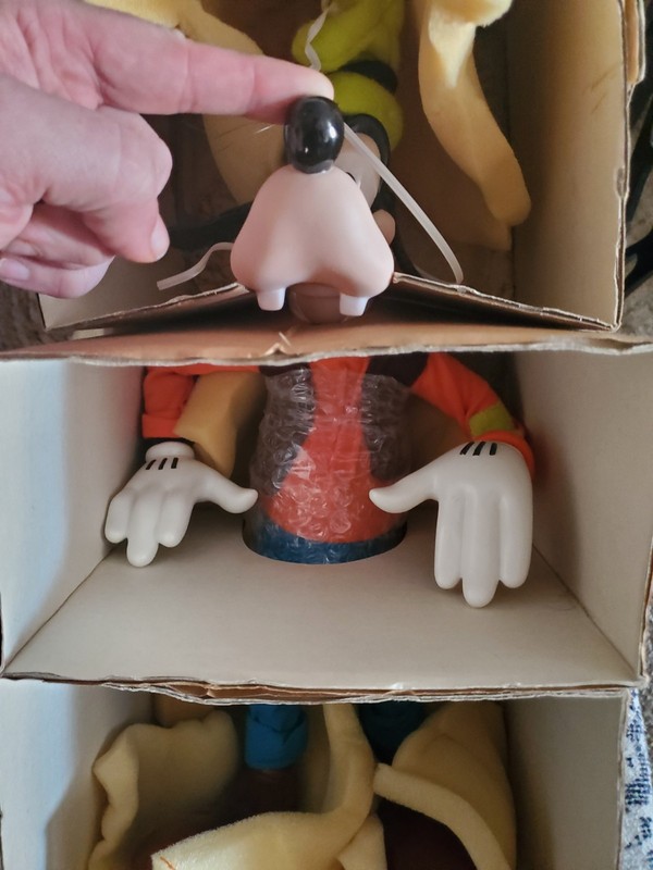 Disney Goofy Character Figurine with Hat In Box
