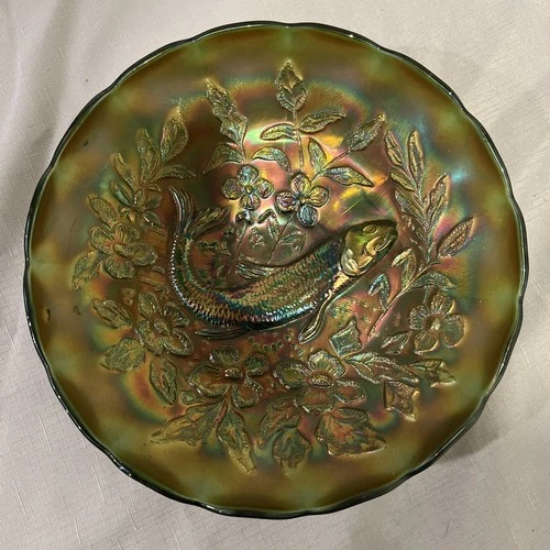 Vintage Millersburg Trout & Fly carnival glass bowl in GREEN with Ruffles