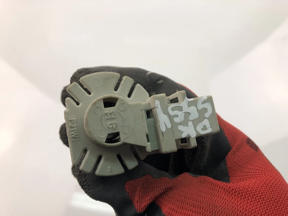 AUDI A6 4A, C4 P21W Segnale di direzione parafango anteriore 1996 17891672 - Immagine 3 di 4