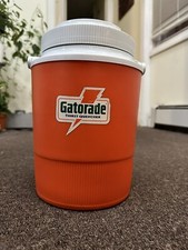 Gatorade 1 Gallon Orange Rubbermaid 1504 GOTT Drink Cooler Water Jug Spout
