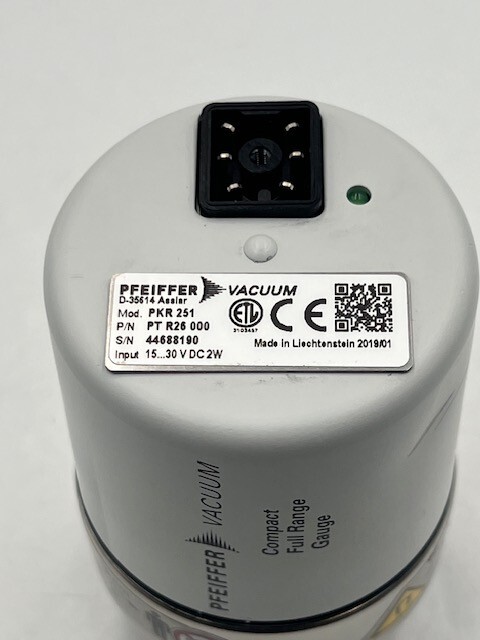 Pfeiffer Vacuum PKR 251 PT R26 000 S/N 44688190 Compact Full Range
