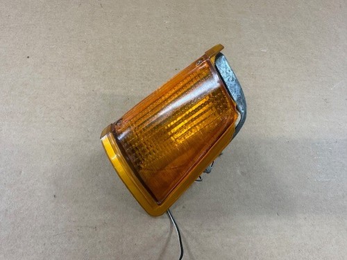 Ford Cortina MK3 Indicator N/S/F Genuine Ford Brand New, ( damage to lens ) - Picture 2 of 7