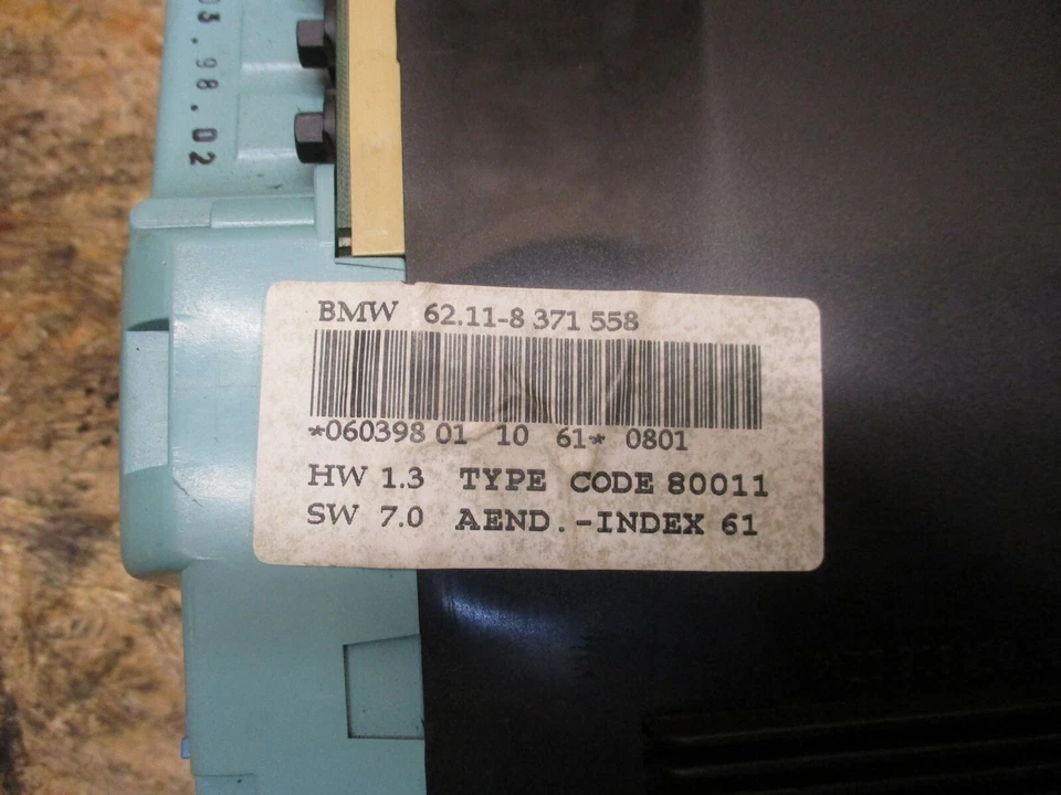 Cuadro de instrumentos velocímetro cabina BMW E36 318ti 8371558 VDO 110008645/036 Foto 3 de 4