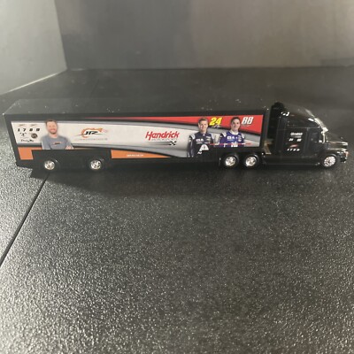 Lionel Nascar Authentics 1:64 Hauler #24 #88 Hendrick Motorsports