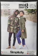 Simplicity R11259 (S9052) Unisex Jacket in 2 Lengths with Detachable Hood 