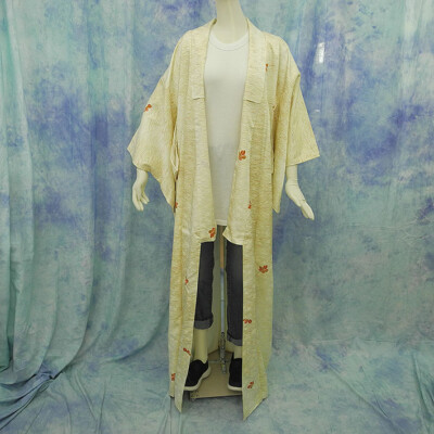 【７７】 Beautiful Japanese kimono made in Japan  polyester 152cm 59.8inch　washable