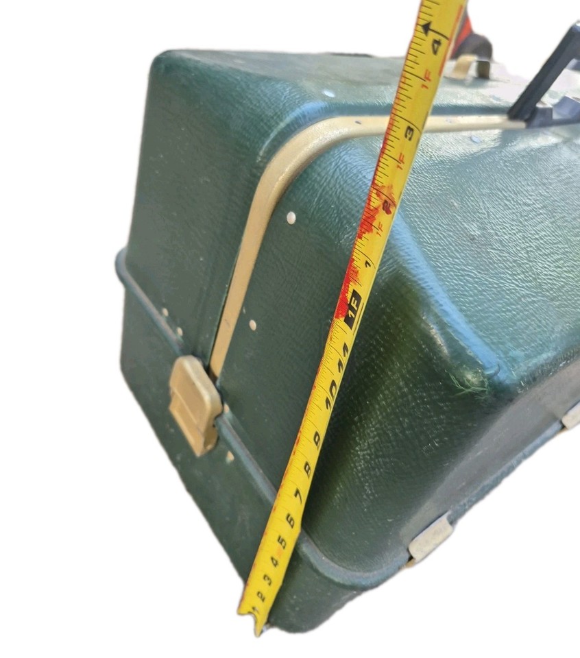 Boîte de pêche vintage UMCO 3500U 10 plateaux ventre possum