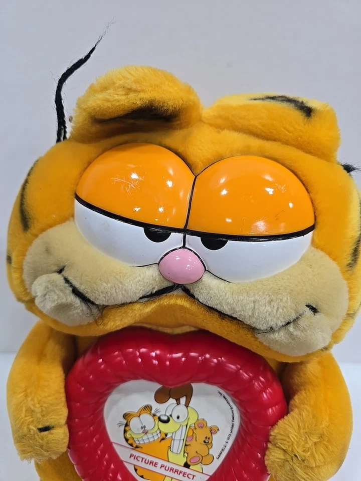 Peluche Garfield Grande De Colección 1978 1981 United Fun Farm Dakin Relleno 16" Envío y devolución gratuitos Foto 4 de 4