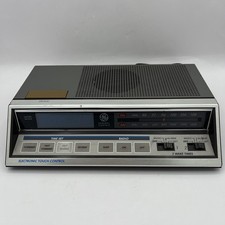 Vintage GE General Electric FM/AM Dual Alarm Digital Clock Radio Model 7-4663A