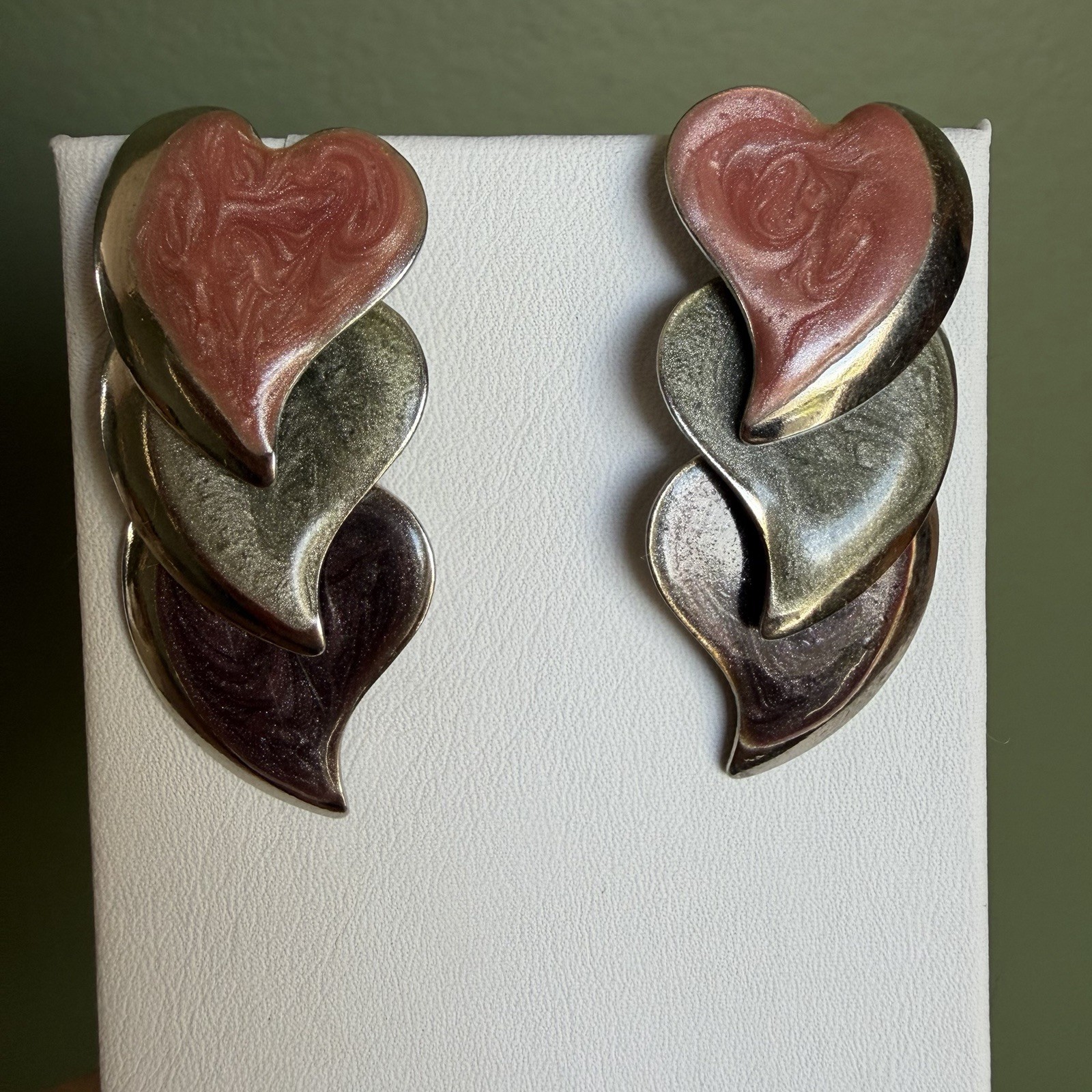 Vintage Heart Earrings Drop Dangle Silver Tone Metallic Pink Green Black Pearl