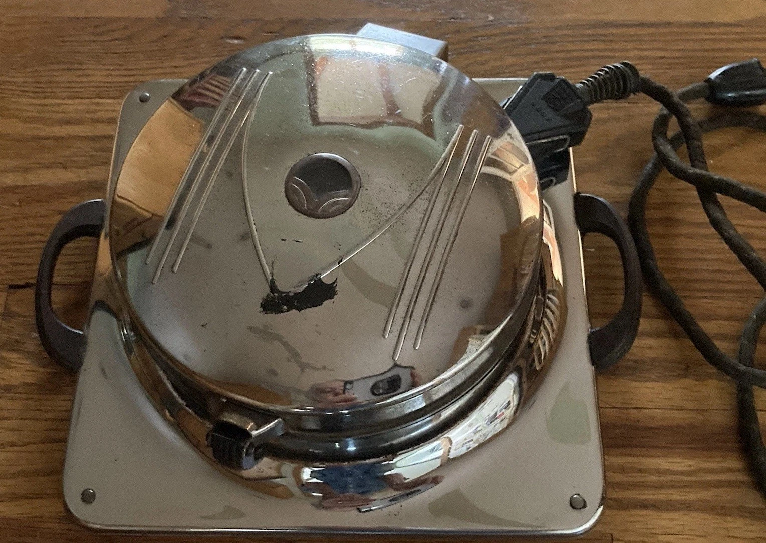 Vintage Waffle Iron with Cord SuperstaR Thermo-Waffle 600W, Bakelite - Works!