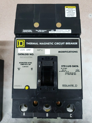 SQUARE D Q23225 225A 240V MOLDED CASE CIRCUIT BREAKER SEE PICS