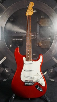 Fender Standard Stratocaster MIM - Squier Series   Candy Apple Red   Rosewood Bo